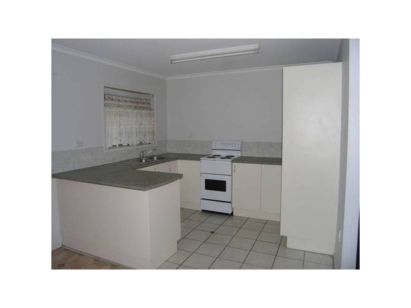 12 Windsor Street, Kingston QLD 4114