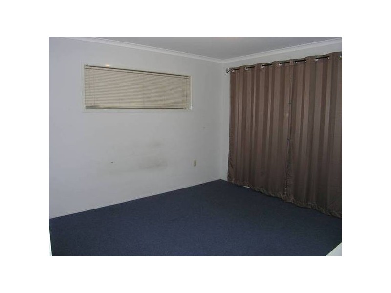 12 Windsor Street, Kingston QLD 4114