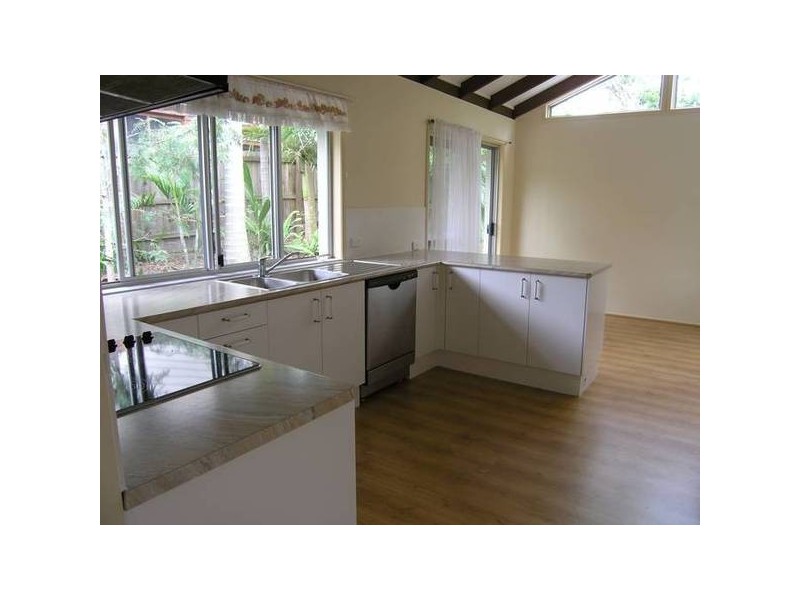 14 Coleman Crescent, Springwood QLD 4127