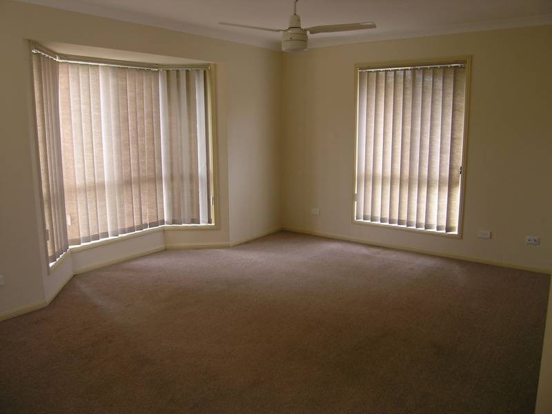 17 Lamington Place, Loganholme QLD 4129