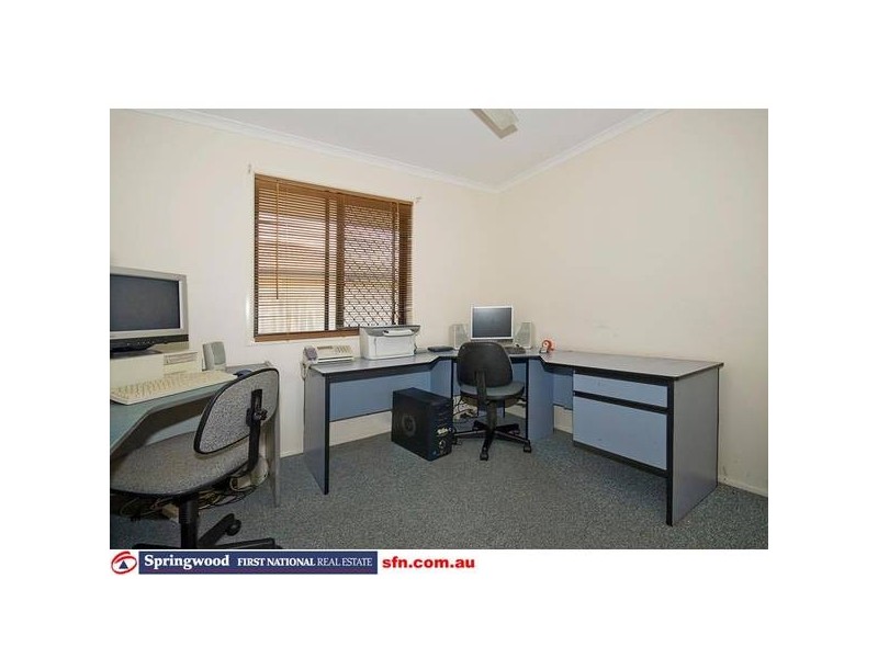 7 Lake Breeze Drive, Loganholme QLD 4129