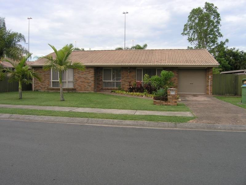 30 Yeates Crescent, Meadowbrook QLD 4131