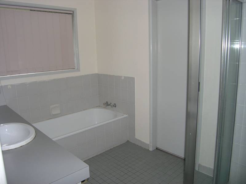 30 Yeates Crescent, Meadowbrook QLD 4131