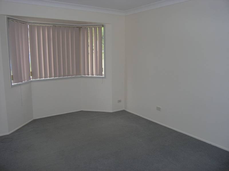 30 Yeates Crescent, Meadowbrook QLD 4131