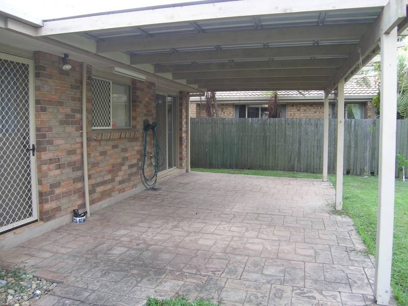 30 Yeates Crescent, Meadowbrook QLD 4131