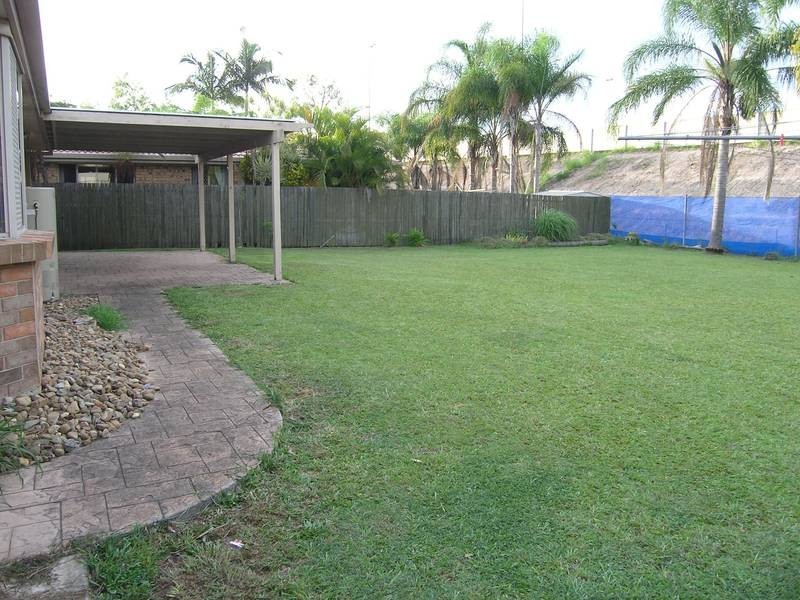 30 Yeates Crescent, Meadowbrook QLD 4131