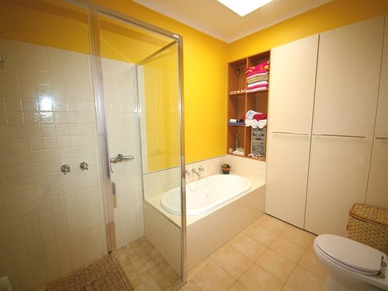 33 IVY STREET, Parkdale VIC 3195