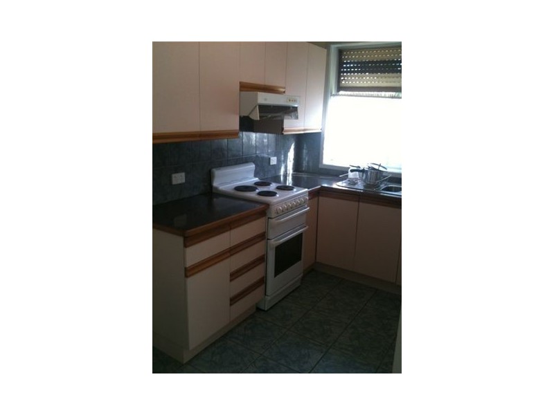 10 CENTREWAY, Mordialloc VIC 3195