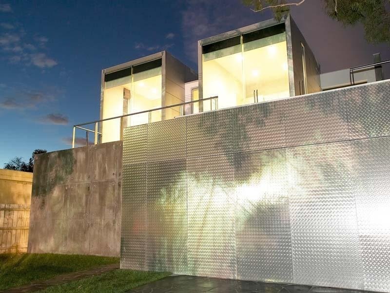 17 CLORIS AVENUE, Beaumaris VIC 3193