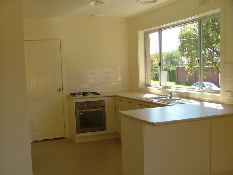 1/11 EDITH STREET, Mordialloc VIC 3195