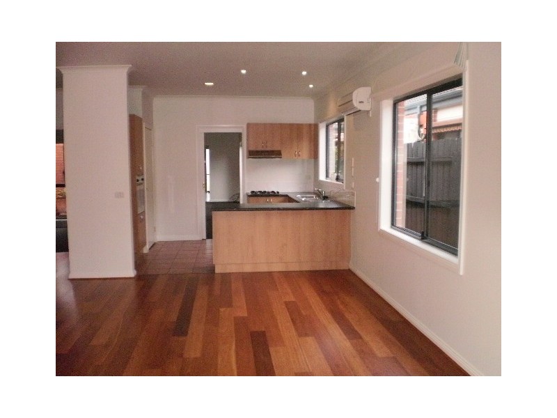 2/22 PARSONS STREET, Mordialloc VIC 3195