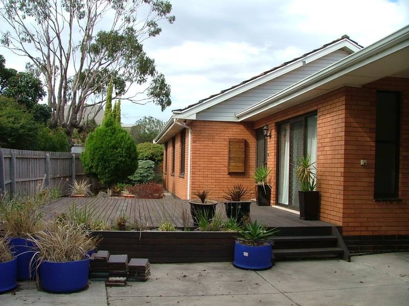 2 THOMAS COURT, Parkdale VIC 3195