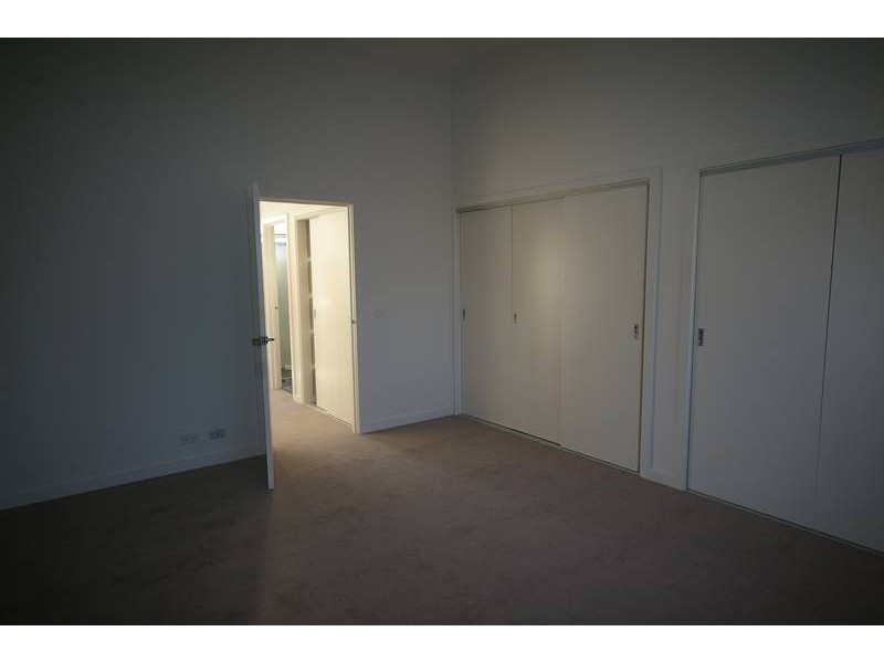 4/25 WHITE STREET, Mordialloc VIC 3195