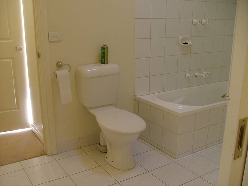 10/2 OLIVE GROVE, Mentone VIC 3194