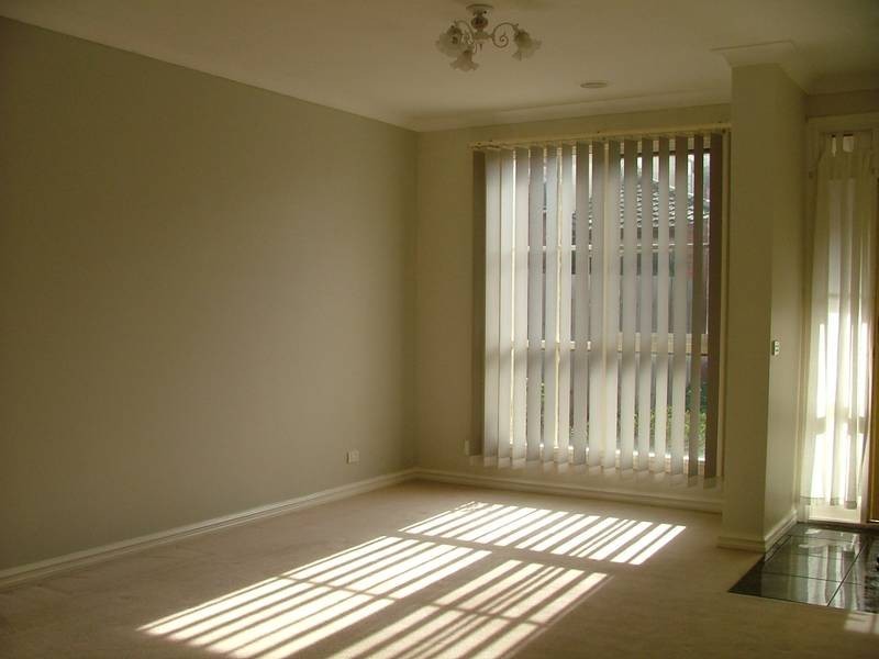 10/2 OLIVE GROVE, Mentone VIC 3194