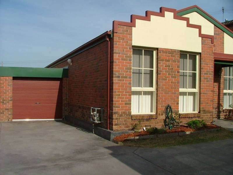 10/2 OLIVE GROVE, Mentone VIC 3194