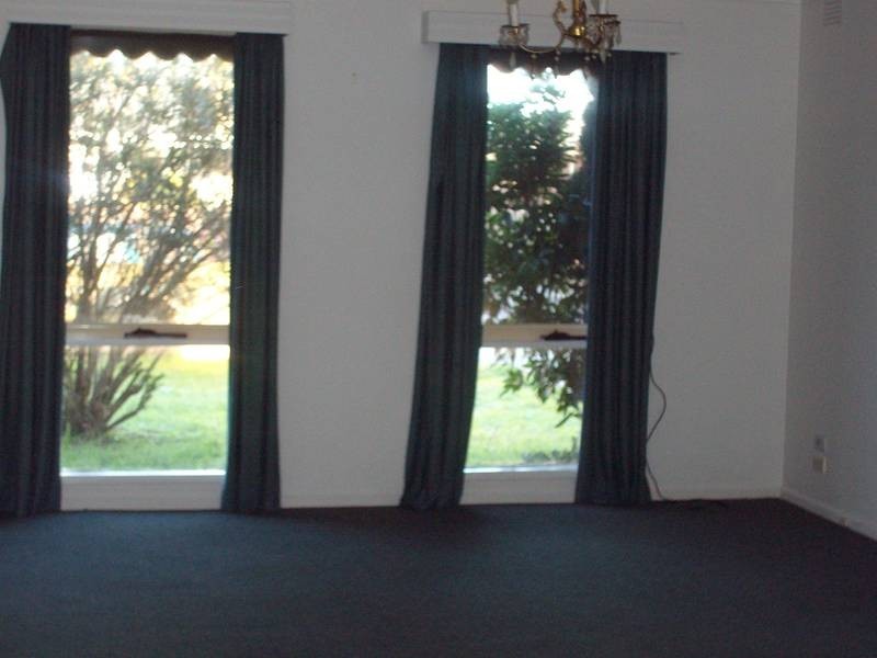 15 RANDALL AVENUE, Edithvale VIC 3196