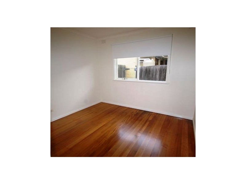 4/8 WOODS AVENUE, Mordialloc VIC 3195