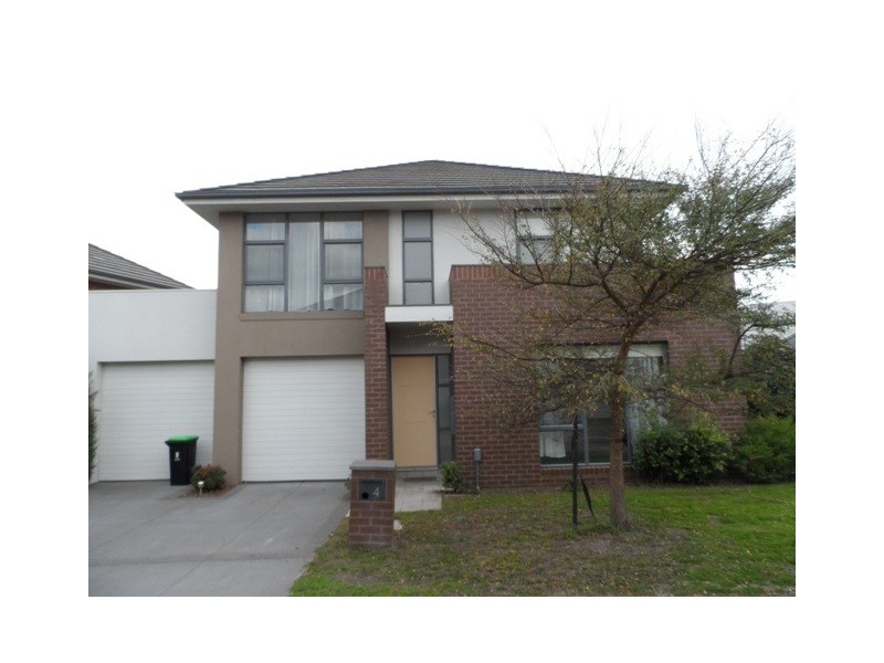 4 WOODHALL COURT, Heatherton VIC 3202