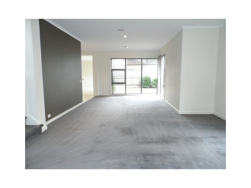 4 WOODHALL COURT, Heatherton VIC 3202