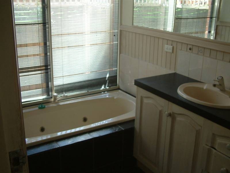 3 EDMOND STREET, Parkdale VIC 3195