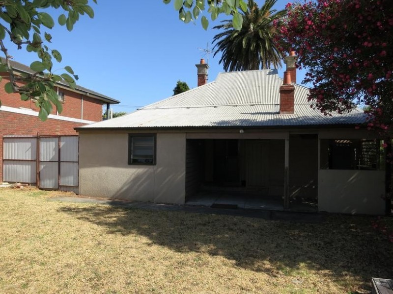 17 PARK STREET, Mordialloc VIC 3195