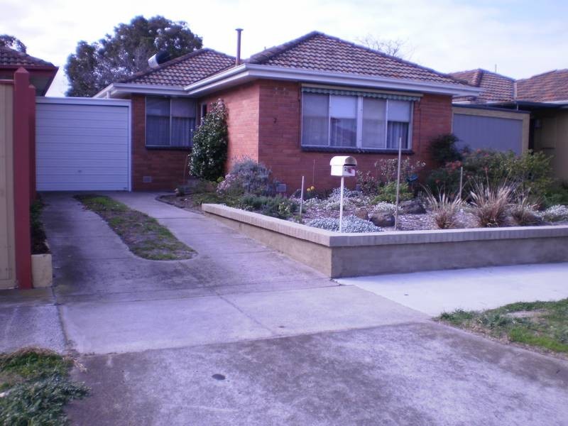 2/1 CROSS ROAD, Chelsea VIC 3196