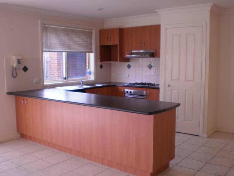 20 POOLEY BRIDGE, Mordialloc VIC 3195
