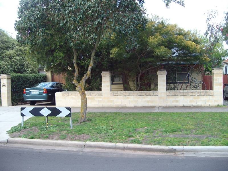 10 CHANDLER STREET, Parkdale VIC 3195