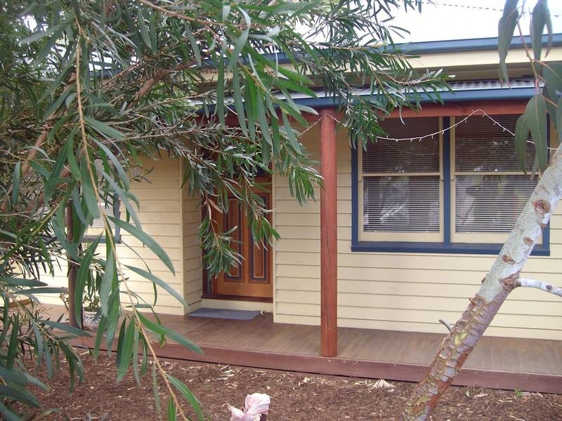 10 CHANDLER STREET, Parkdale VIC 3195