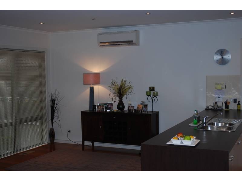 1/60 WARREN ROAD, Mordialloc VIC 3195