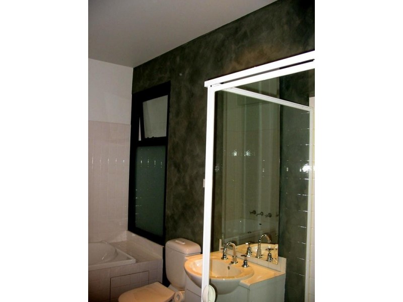 10/555 MAIN STREET, Mordialloc VIC 3195