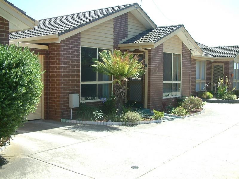 8/49 BEAR STREET, Mordialloc VIC 3195