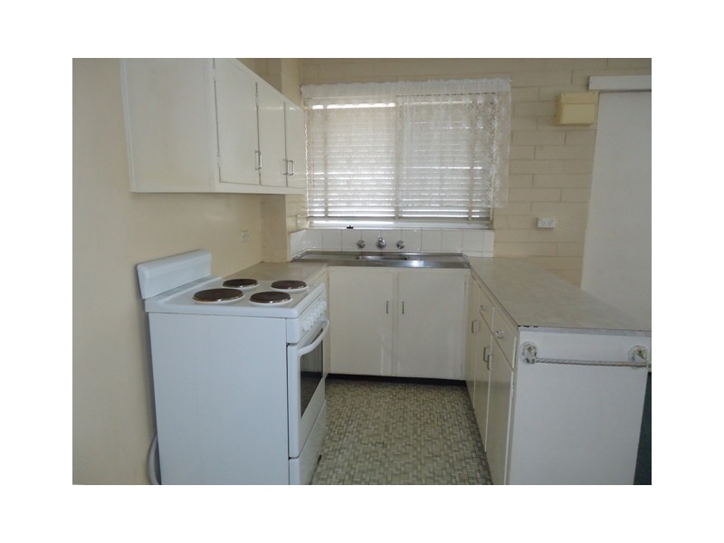 11/2-4 SALMON STREET, Mentone VIC 3194