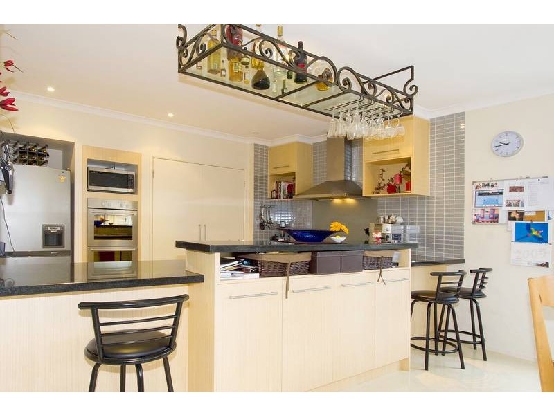 5 LAKE KING CIRCLE, Waterways VIC 3195