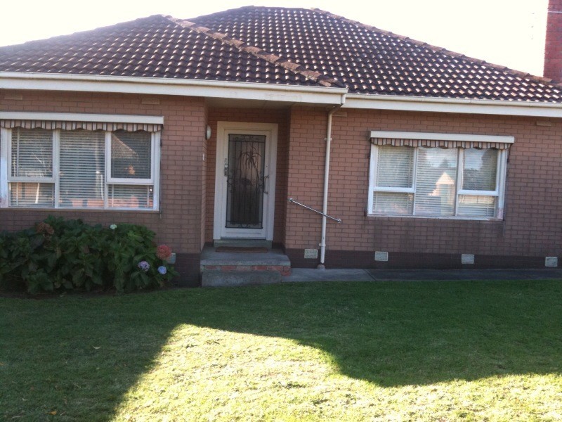 29 SURREY STREET, Bentleigh East VIC 3165