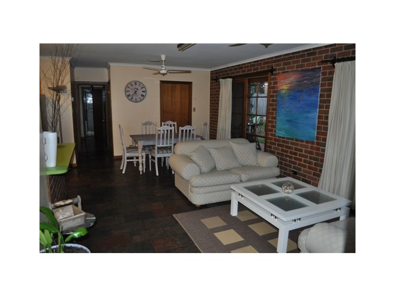 3 VICTOR AVENUE, Cheltenham VIC 3192