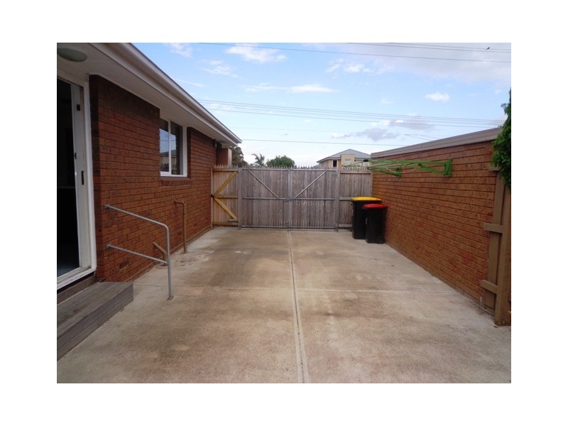 9 CHUTE STREET, Mordialloc VIC 3195