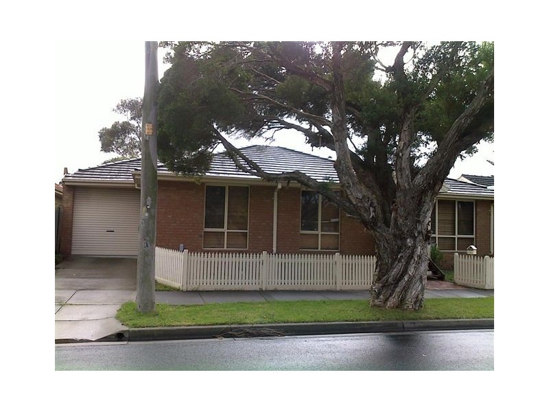 99B CHUTE STREET, Mordialloc VIC 3195