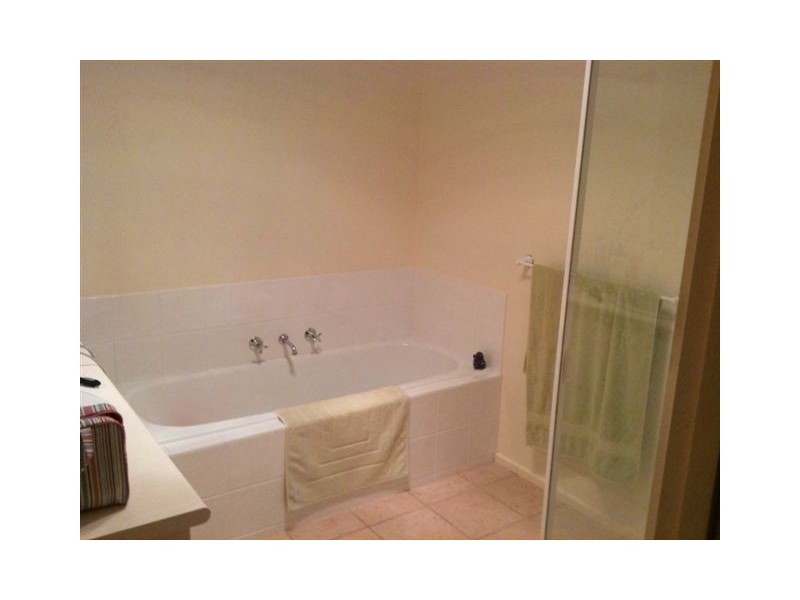 99B CHUTE STREET, Mordialloc VIC 3195