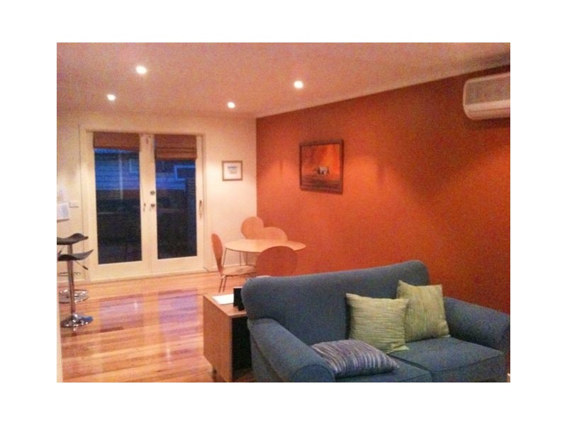 99B CHUTE STREET, Mordialloc VIC 3195