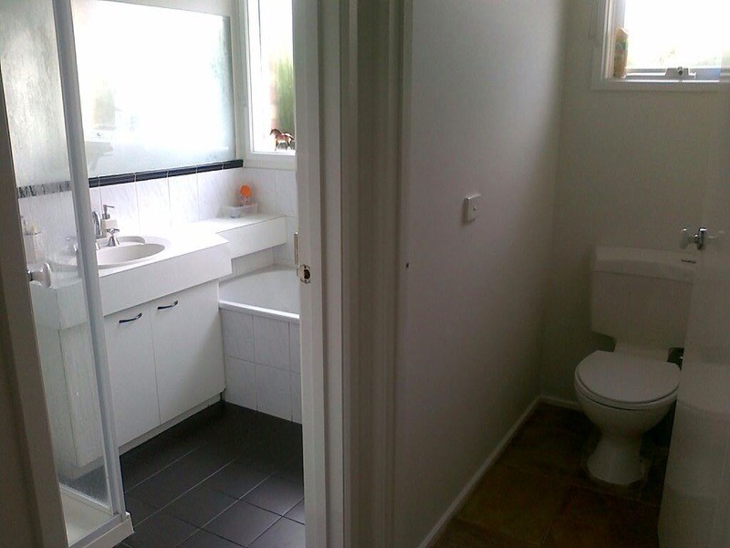 42 SUTHERLAND DRIVE, Aspendale Gardens VIC 3195