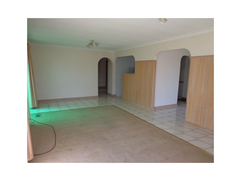 16 WARREN ROAD, Mordialloc VIC 3195