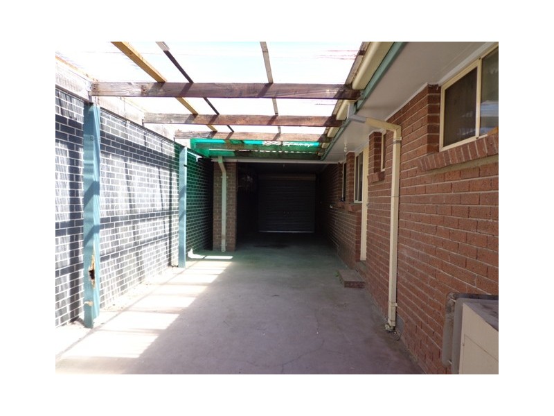 16 WARREN ROAD, Mordialloc VIC 3195