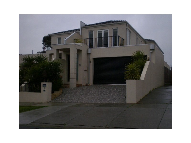 6 KERSHAW STREET, Parkdale VIC 3195