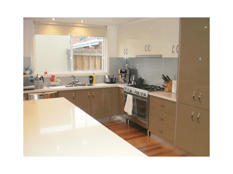 6 KERSHAW STREET, Parkdale VIC 3195