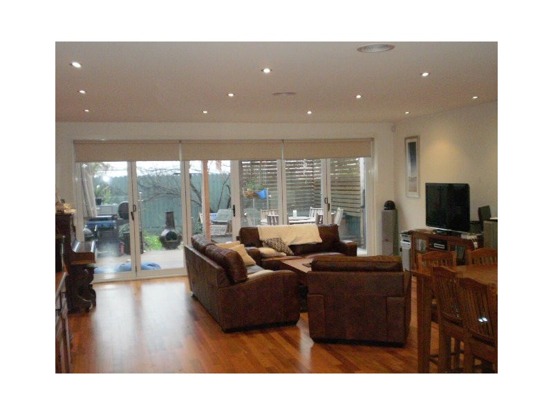 6 KERSHAW STREET, Parkdale VIC 3195