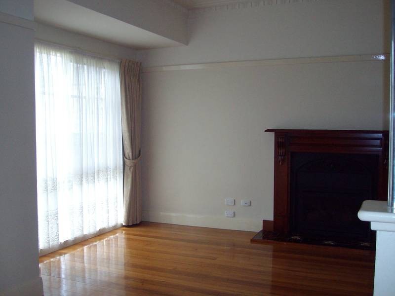 1 SWAN WALK, Chelsea VIC 3196