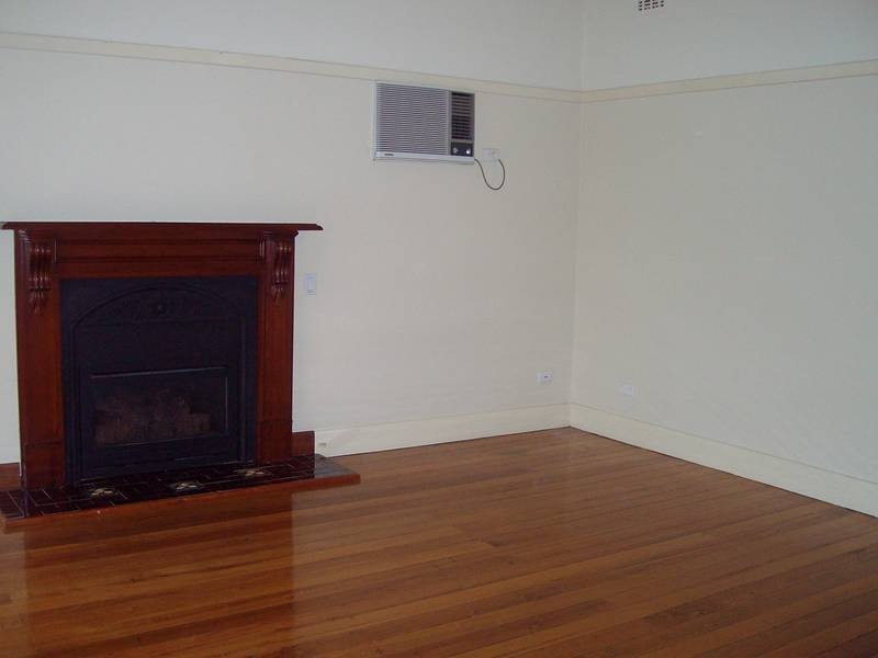 1 SWAN WALK, Chelsea VIC 3196