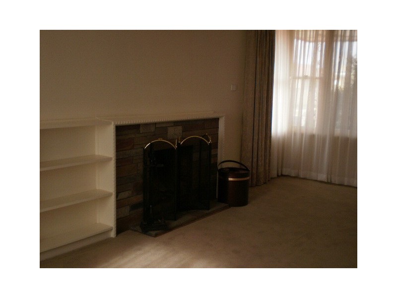 9 LAWRENCE AVENUE, Aspendale VIC 3195